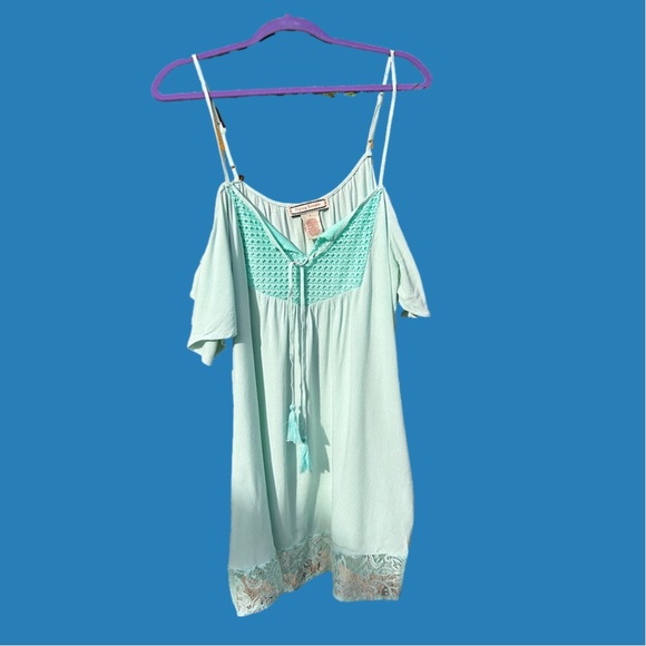 Sz L-Flying Tomato brand mint color cold shoulder dress w/lace accents & tie - Picture 7 of 8